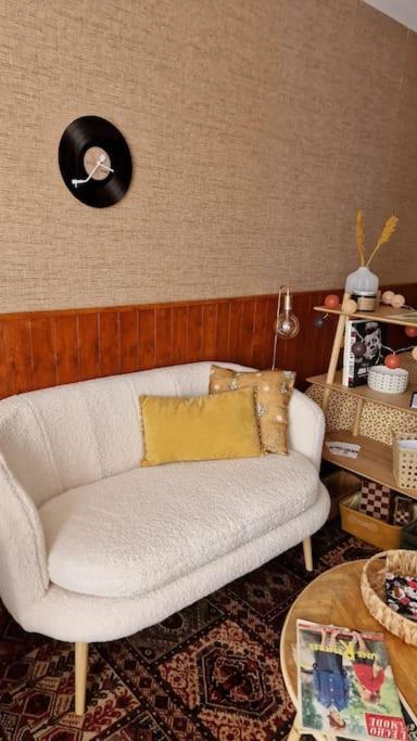 Studio 2 Pers Aux Inspirations 60S Chalon-sur-Saône Exterior foto